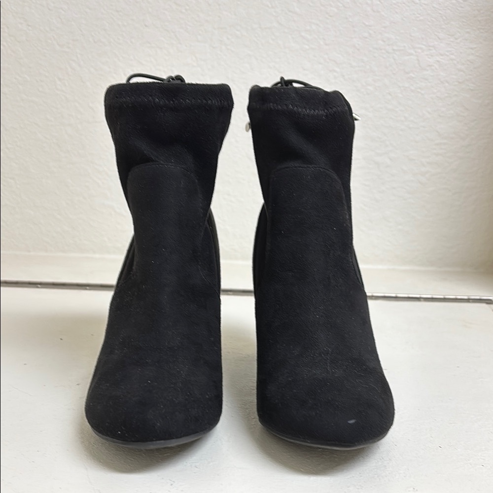 Chinese Laundry Black Ankle Boots Minimalist Style